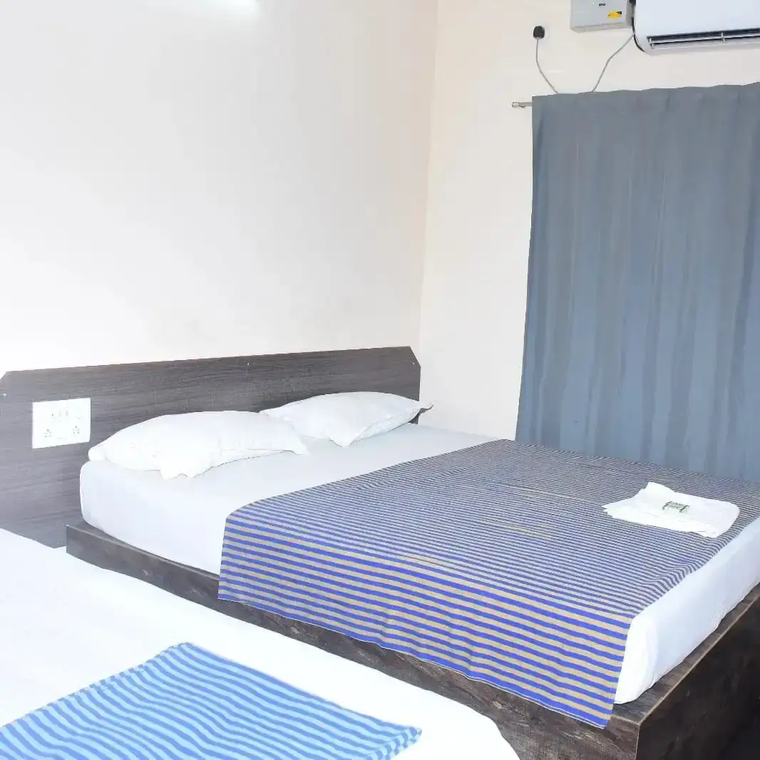 AC rooms for 60th marriage stay in Thirukadaiyur near Abirami temple